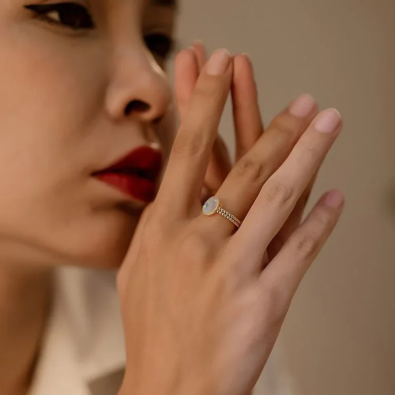 Fashionable High Quality Opal Rings for Women Vintage Colored Couple Ring Creative Radiant Engagement Banquet Jewelry Opening